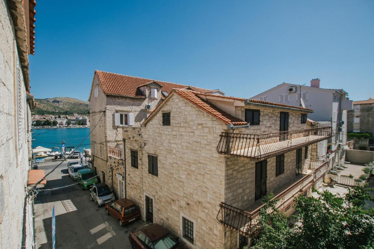 Apartments Ivana Трогир Экстерьер фото