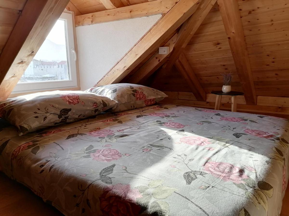 Apartments Ivana Трогир Экстерьер фото